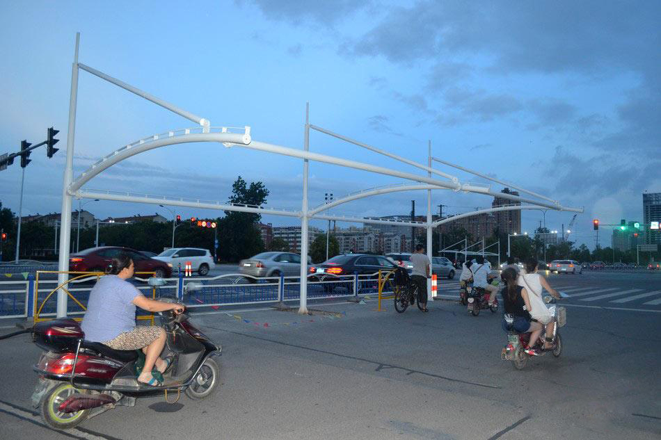 非机动车道遮阳棚厂家助力马鞍山打造城市靓丽风景线(图2)